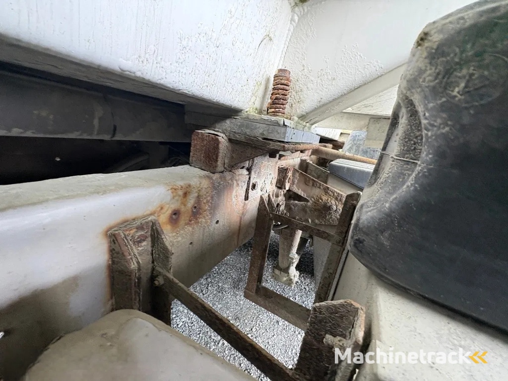 Volvo FL 7 Volvo FL7 285 Fuel tanker 4x2