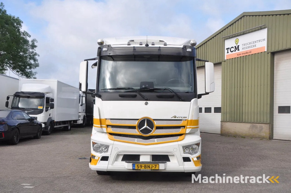 Mercedes-Benz Antos 1833 4X2 2019 BAK 9.5m DHOLLANDIA