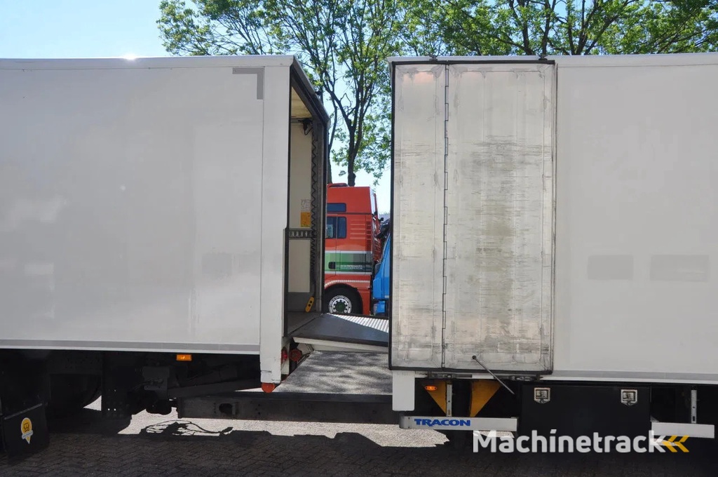 Mercedes-Benz Antos 1933 DOORLAAD-COMBI 300.773km NL-TRUCK