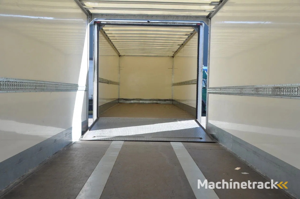 Mercedes-Benz Antos 1933 DOORLAAD-COMBI 300.773km NL-TRUCK