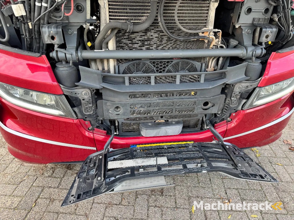 Iveco S-WAY 460 ADR 2019 RETARDER PTO + COMPRESSOR