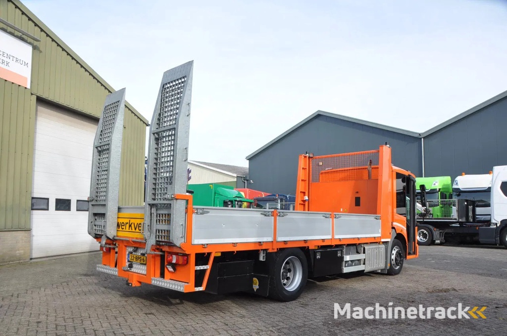 Mercedes-Benz Econic 1827 E6 2020 TRANSPORTER 62.489km