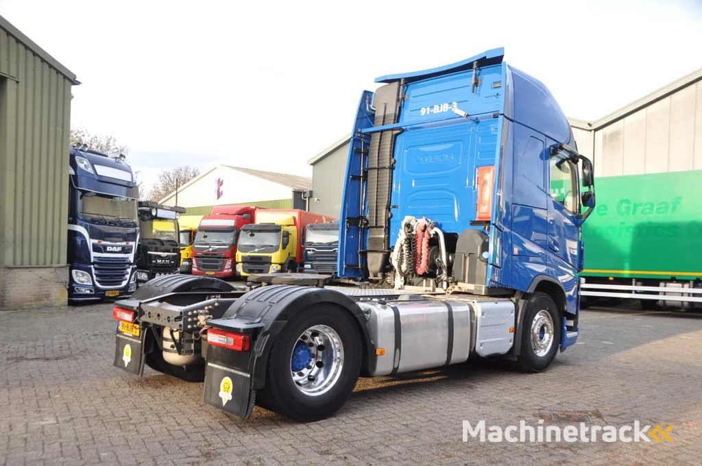 Volvo FH 420 4X2 ADR EX/II FL OX AT PTO+COMPRESSOR iPARKCOOL