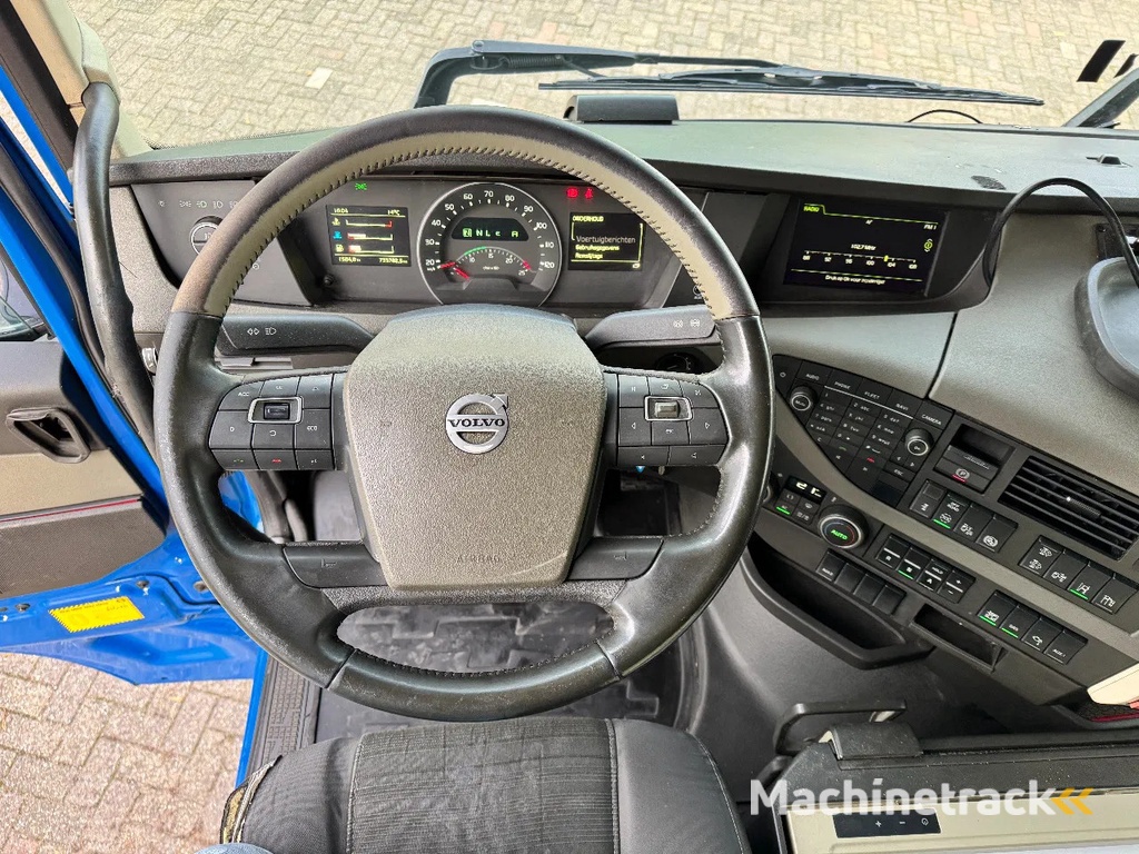 Volvo FH 420 4X2 ADR EX/II FL OX AT PTO+COMPRESSOR iPARKCOOL