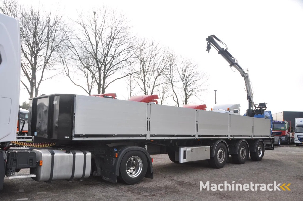 KWB + KENNIS 13RL/60-2 KRAAN + ROTATOR + ALU BORDEN