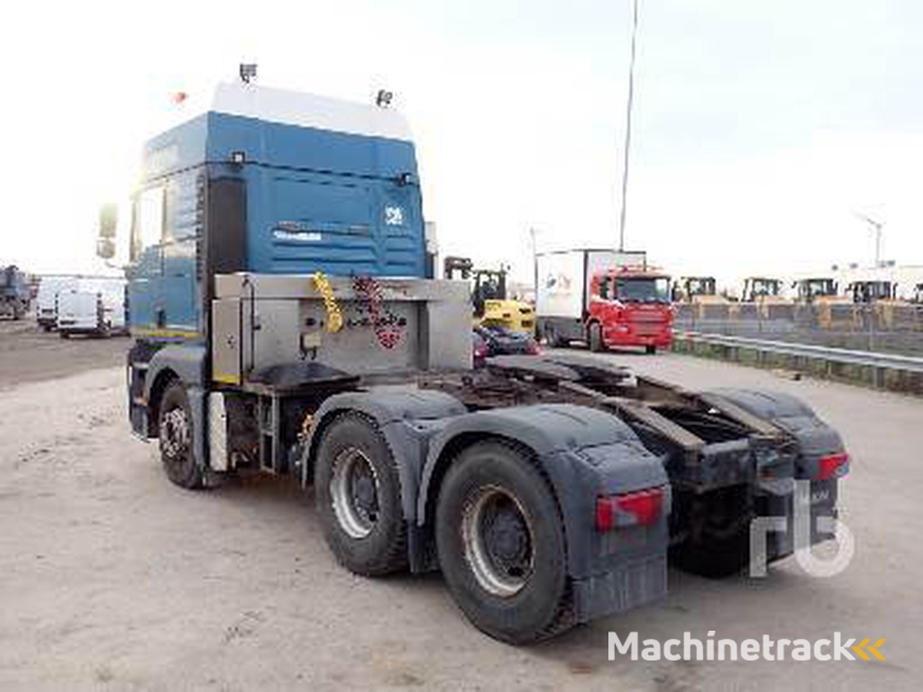 MAN TGA 33.530
