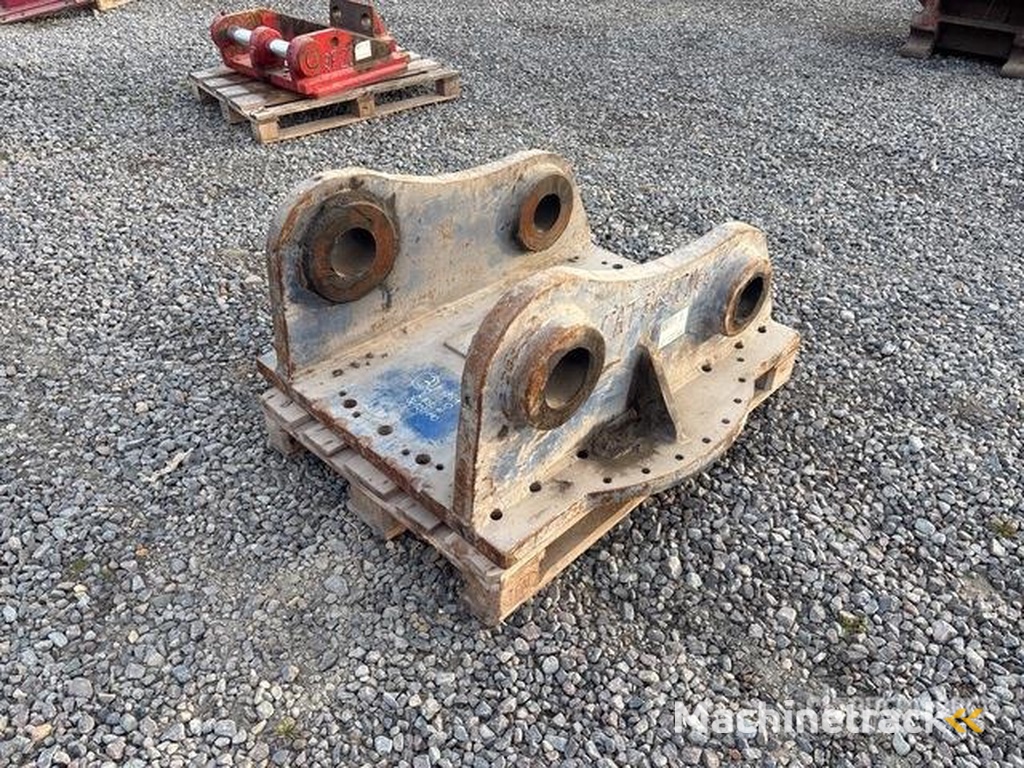 Adapter Plate - Fits Bolt diameter 120/110, Bolt s