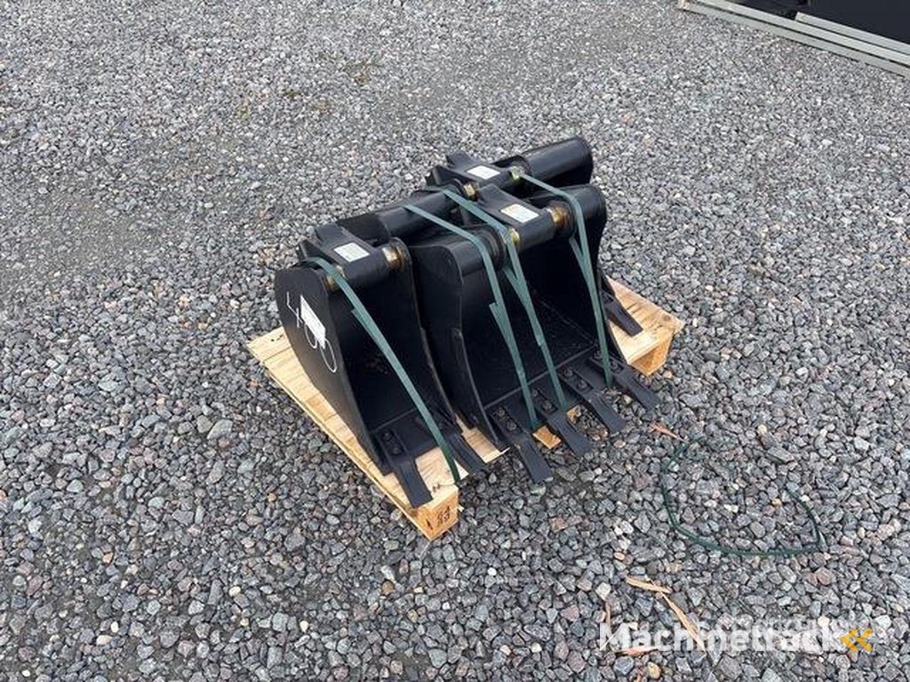 Quantity of (3)  Haener Q/C Digging Excavator Buck