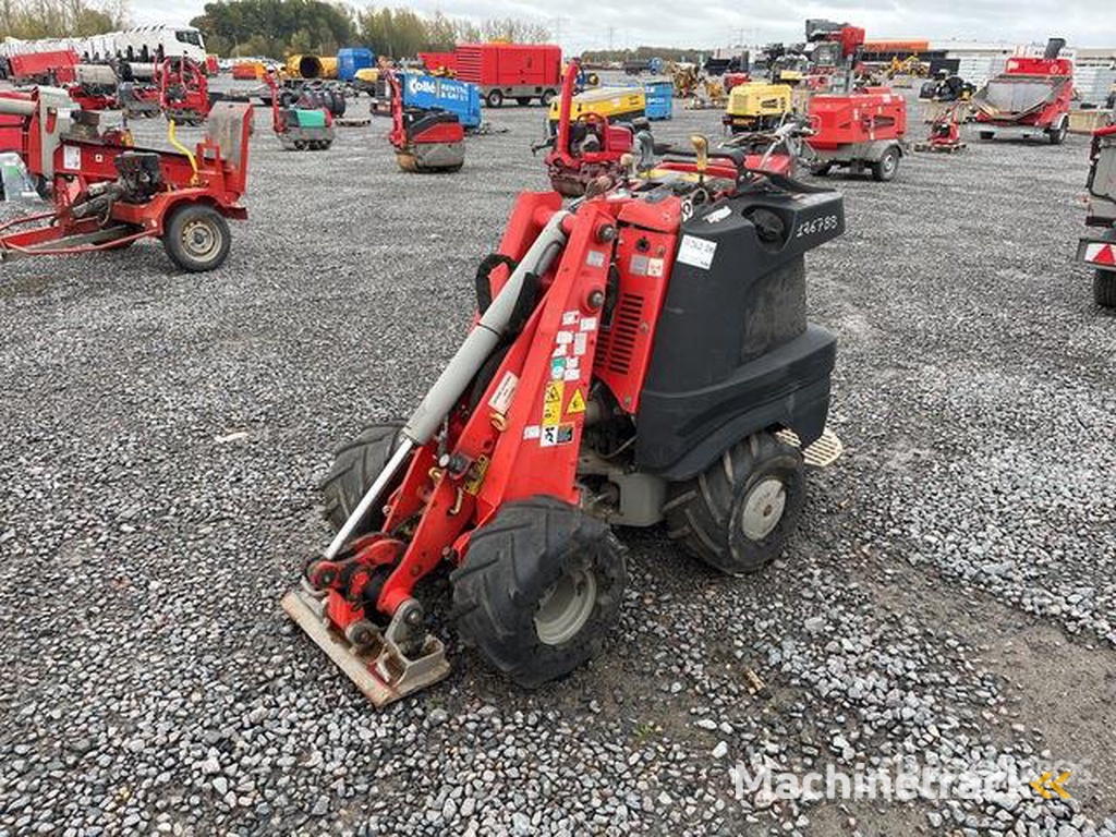 Ditch Witch ZAHNR300 Wheel Loader