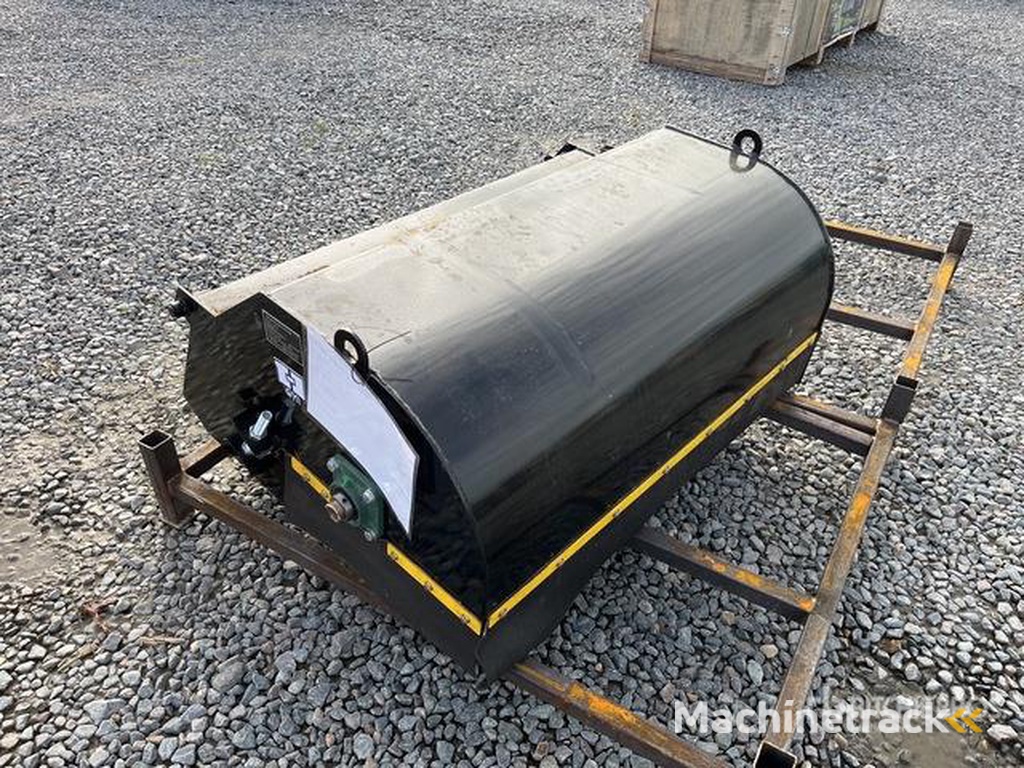 GIYI BS43 1000 mm Mini Boxbroom Skid Steer Sweeper