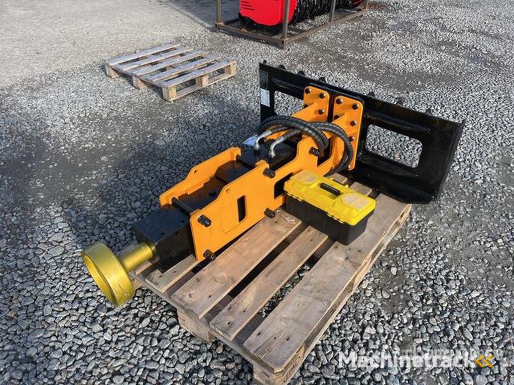 GIYI D680 Skid Steer Post Driver (Unused)