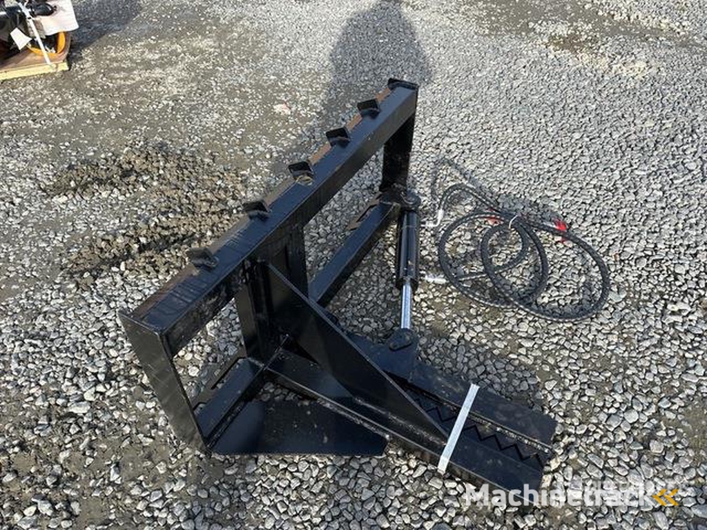 GIYI GY-TP25 Skid Steer Post Puller (Unused)