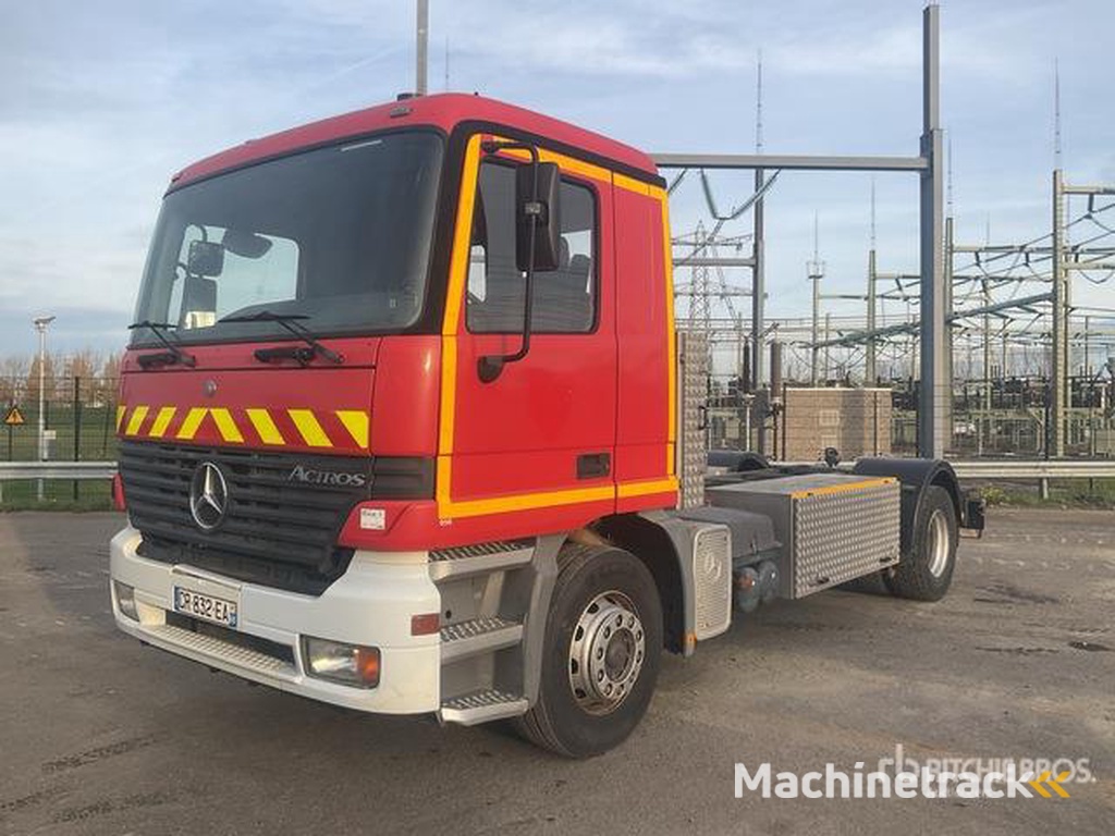 Mercedes-Benz Actros 1835
