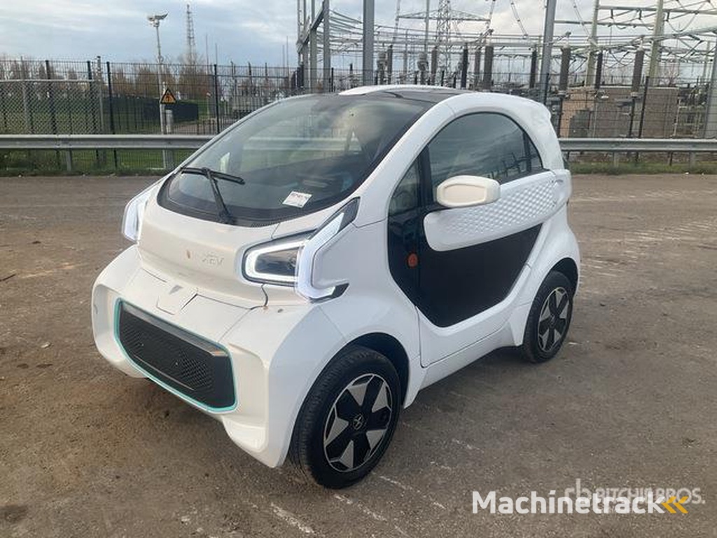 XEV Yoyo Sport Electric Automobile
