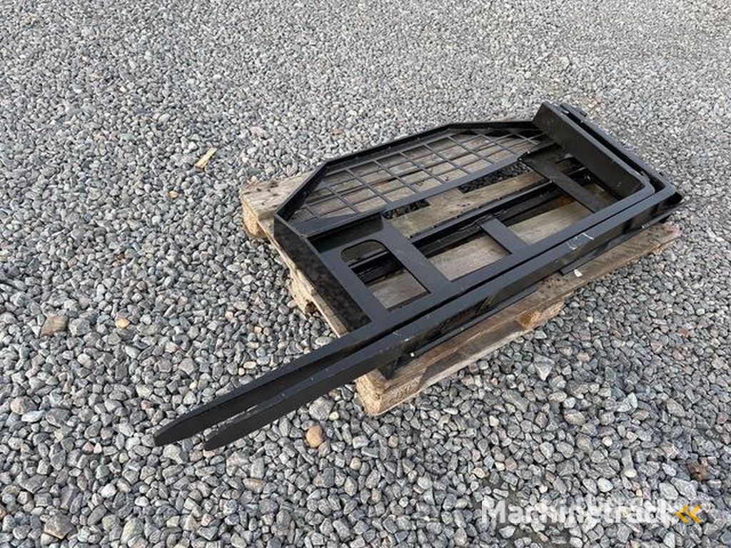 GIYI GY-DHC Skid Steer Forks (Unused)