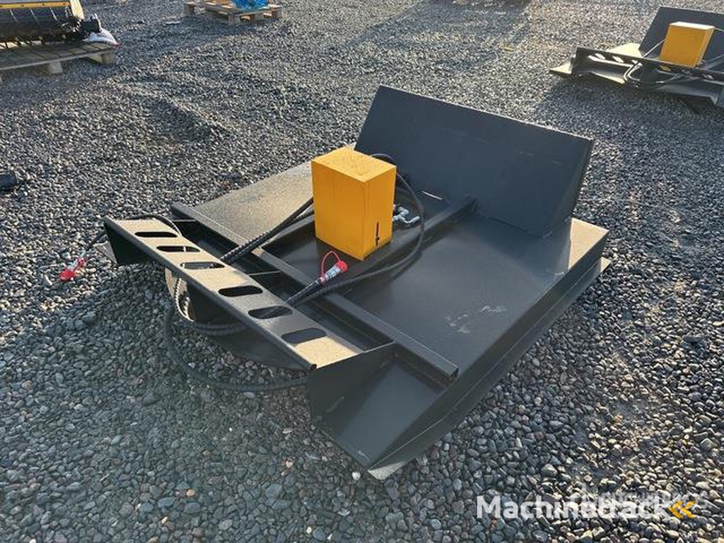 GIYI GY-BC63 60 In. Brush cutter (Unused)