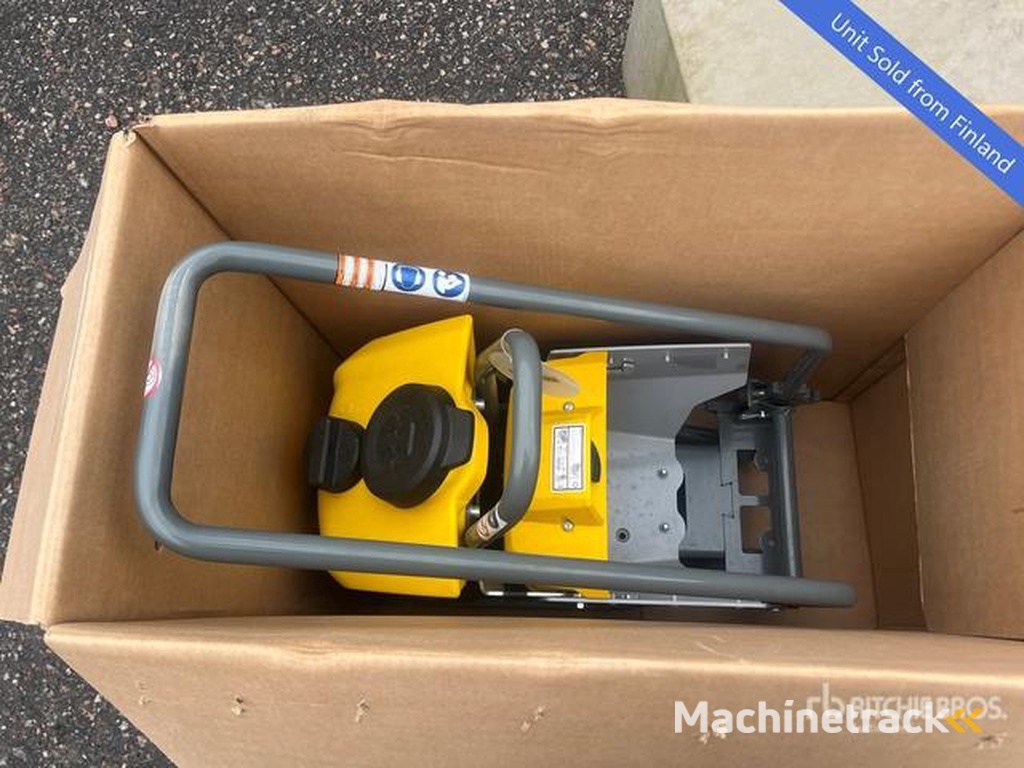 Wacker Neuson APS1030we Electric Vibratory Plate Compactor (Unus