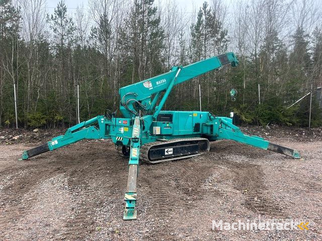 Maeda MC405C-5 3.83 ton Telescopic Crawler Crane