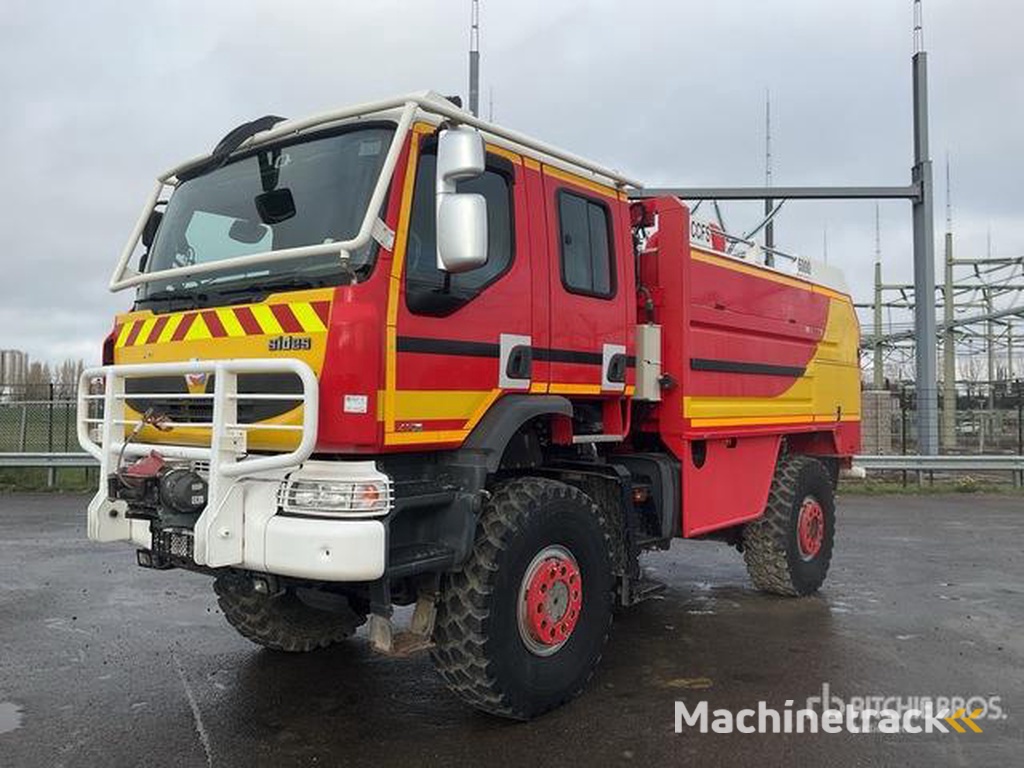 Renault 410DXI CCFS 6000 4x4 Crew Cab Fire Truck