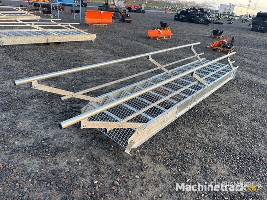 Steel Staircase (Unused)