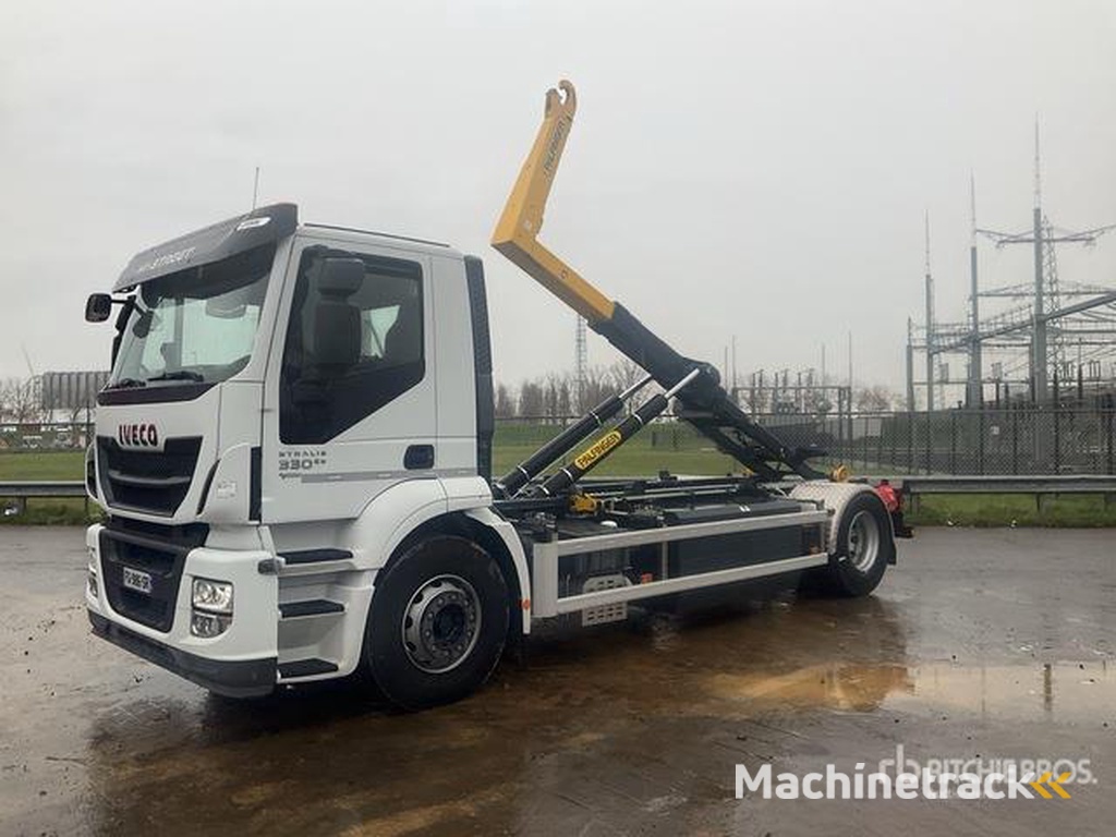 Iveco Stralis 330 4x2 Hooklift Truck