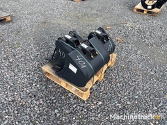 quantity-of-3-haener-q-c-digging-excavator-buck