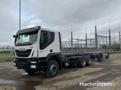 iveco-trakker-380-6x4-sleeper-container-truck