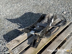 giyi-hydraulic-excavator-thumb-unused