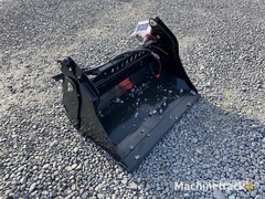 giyi-xkh39-990-mm-multi-purpose-skid-steer-bucket