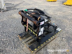 manitou-p02000-l1000-hydraulic-swing-boom-attachment