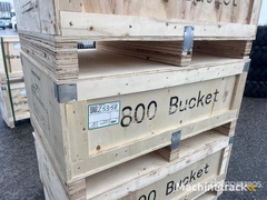 bbs810h-hydraulic-tilting-cleanup-excavator-bucket