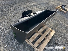 haener-hhg4160-00a-1600-mm-hydraulic-tilting-excav