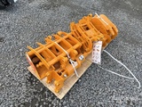 Minituur van Quantity of (8) GIYI Excavator Attachment (Unused)