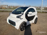 Minituur van XEV Yoyo Sport Electric Automobile