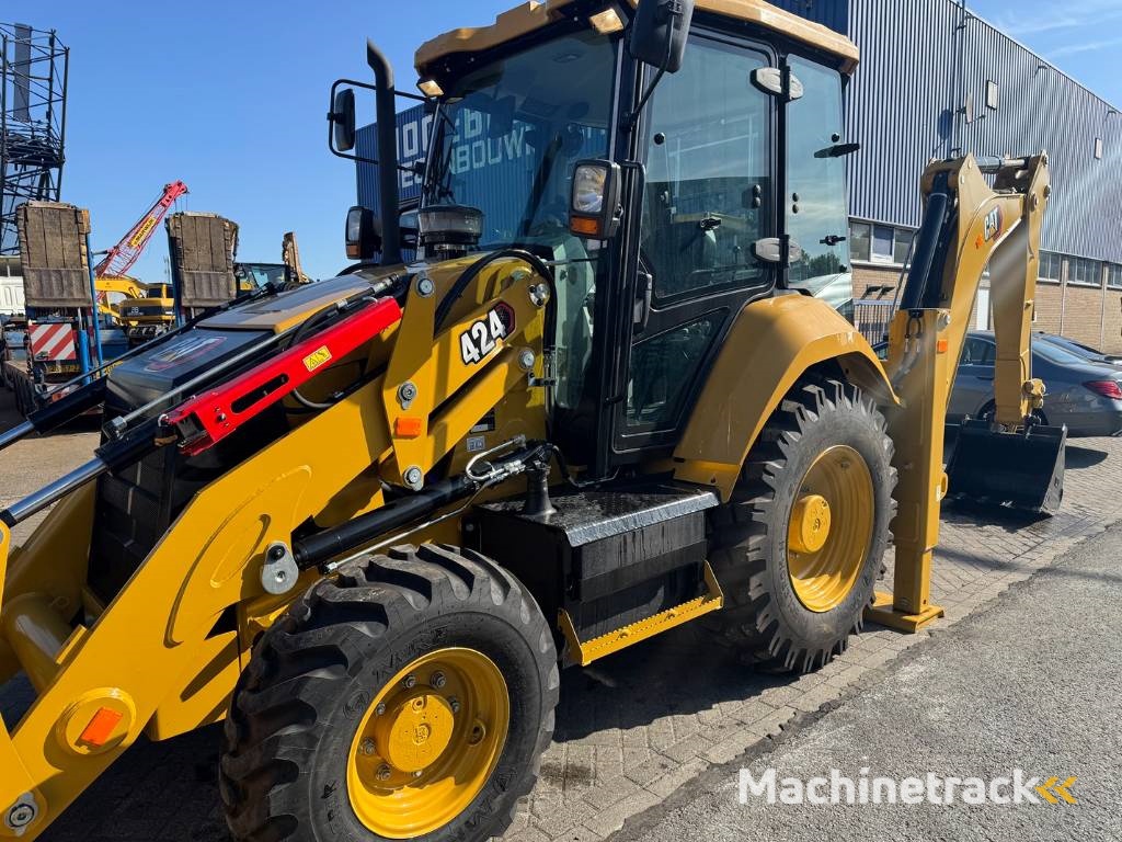 CAT 424 4X4 ( NEW UNUSED )