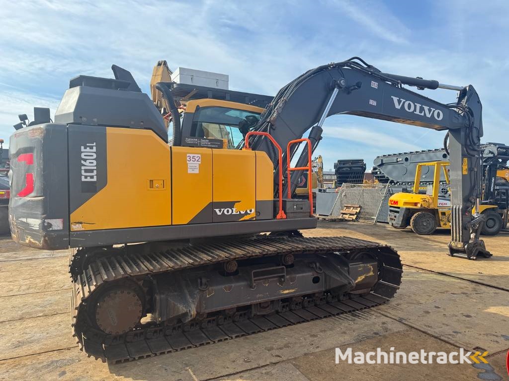 Volvo EC 160 EL ( 3.451 HOURS ORIGINAL )