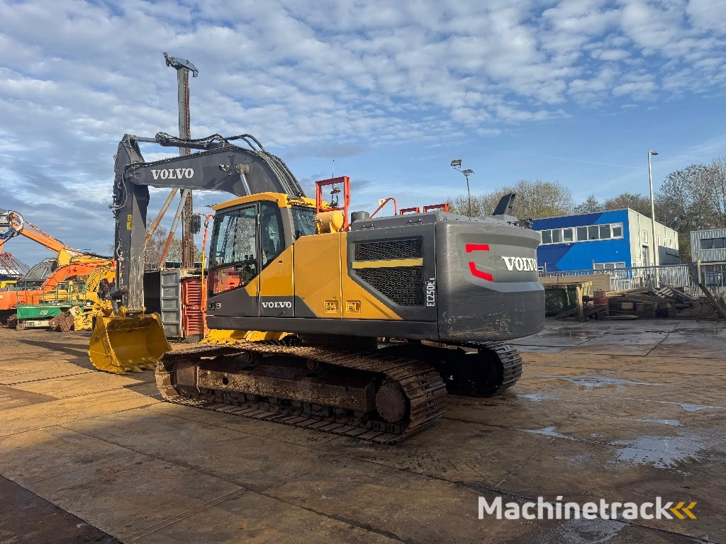 Volvo EC 250 EL
