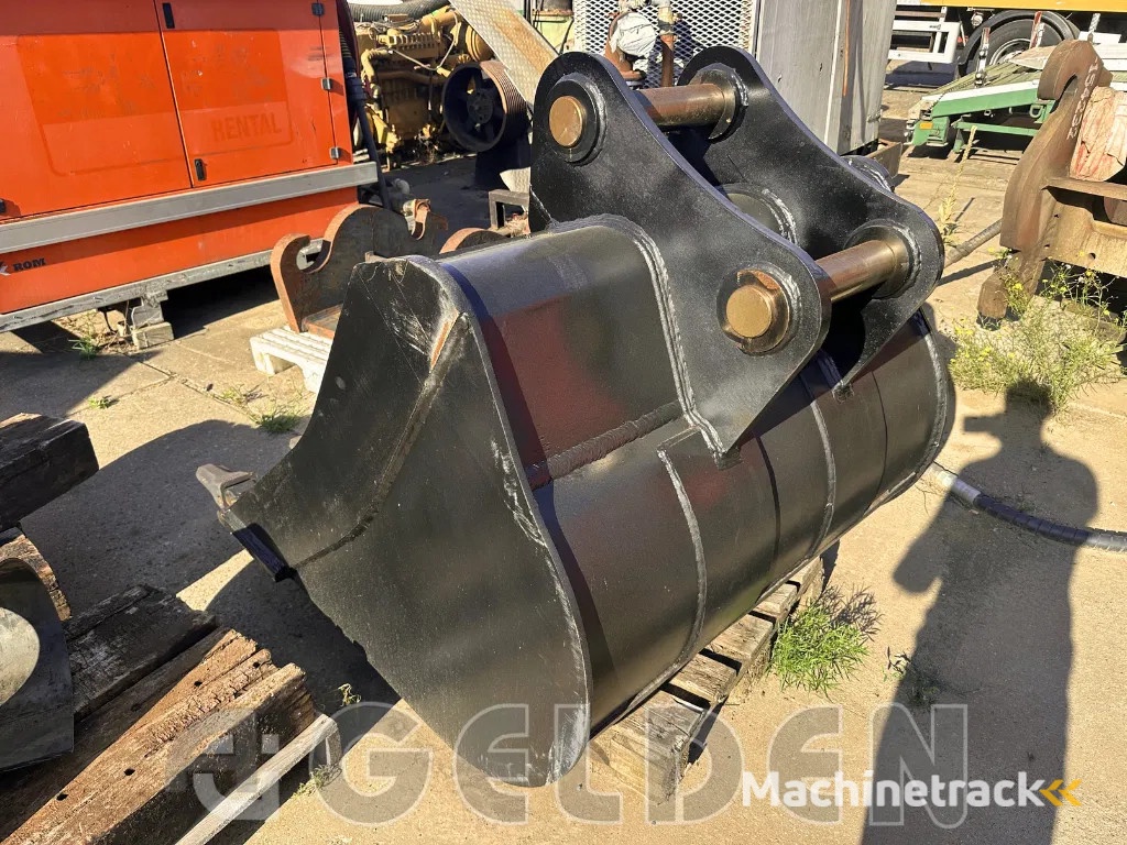 New bucket for 20-25t excavator 80 pin, 130cm with teeth