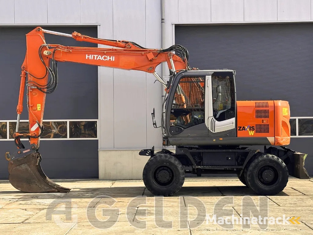 Hitachi ZX145W-3 / ZX140 OilQuick