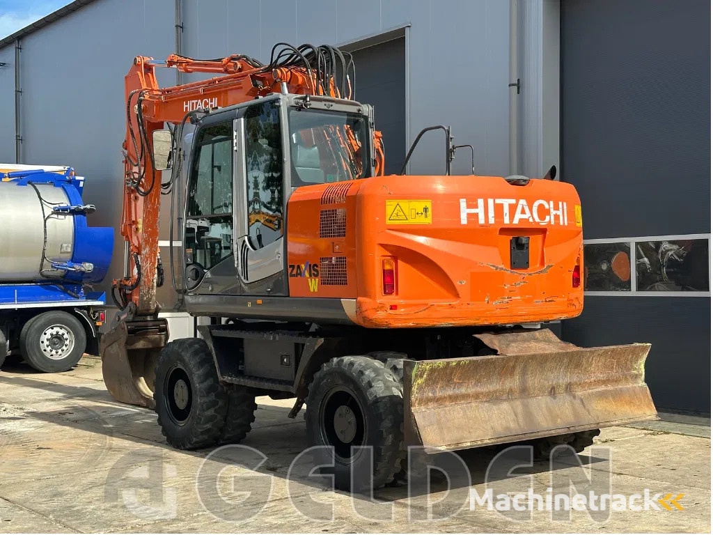 Hitachi ZX145W-3 / ZX140 OilQuick