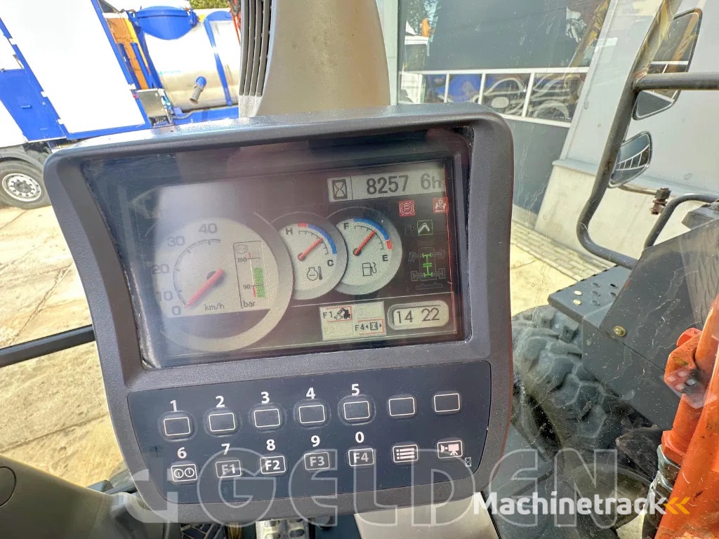 Hitachi ZX145W-3 / ZX140 OilQuick