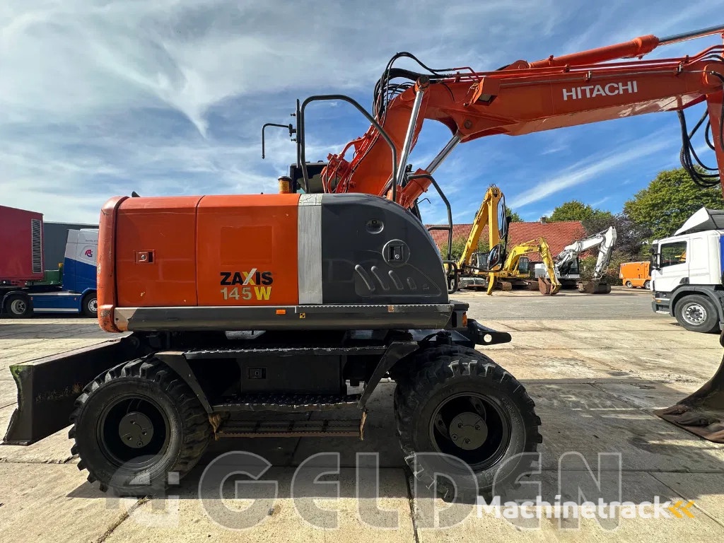 Hitachi ZX145W-3 / ZX140 OilQuick