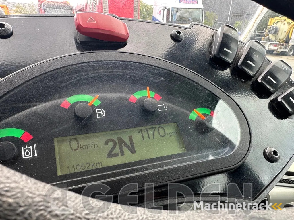 Caterpillar 906M - NEW TYRES