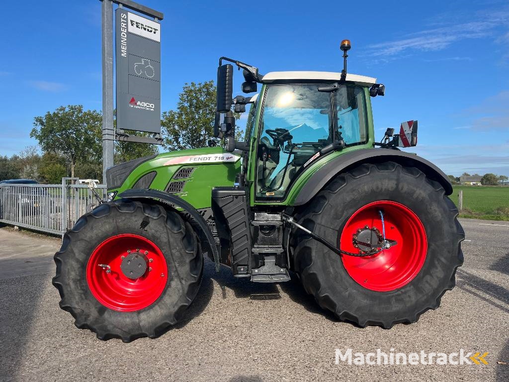 Fendt 718 Vario S4 Profi+