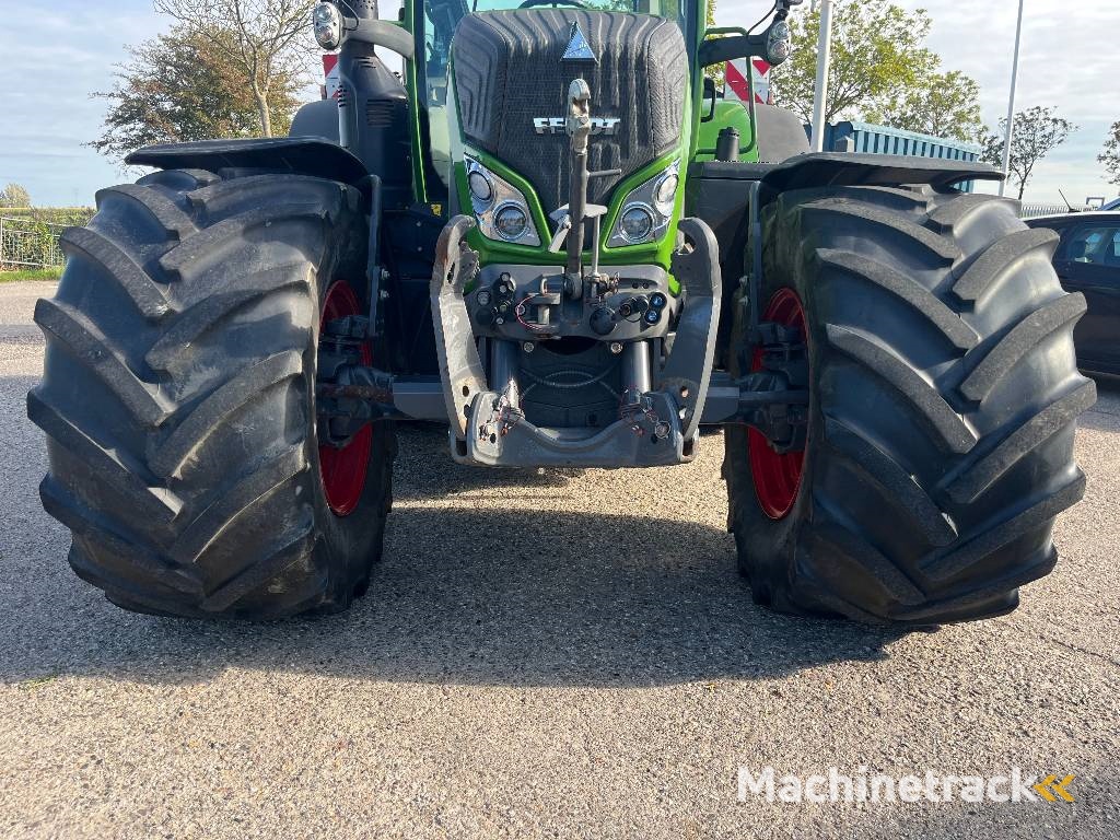 Fendt 718 Vario S4 Profi+