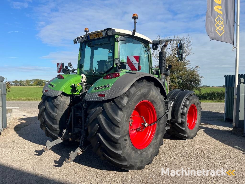 Fendt 718 Vario S4 Profi+