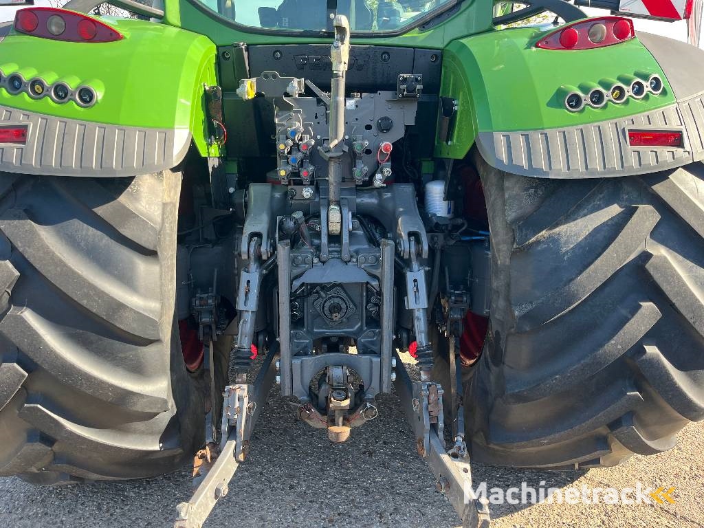 Fendt 718 Vario S4 Profi+