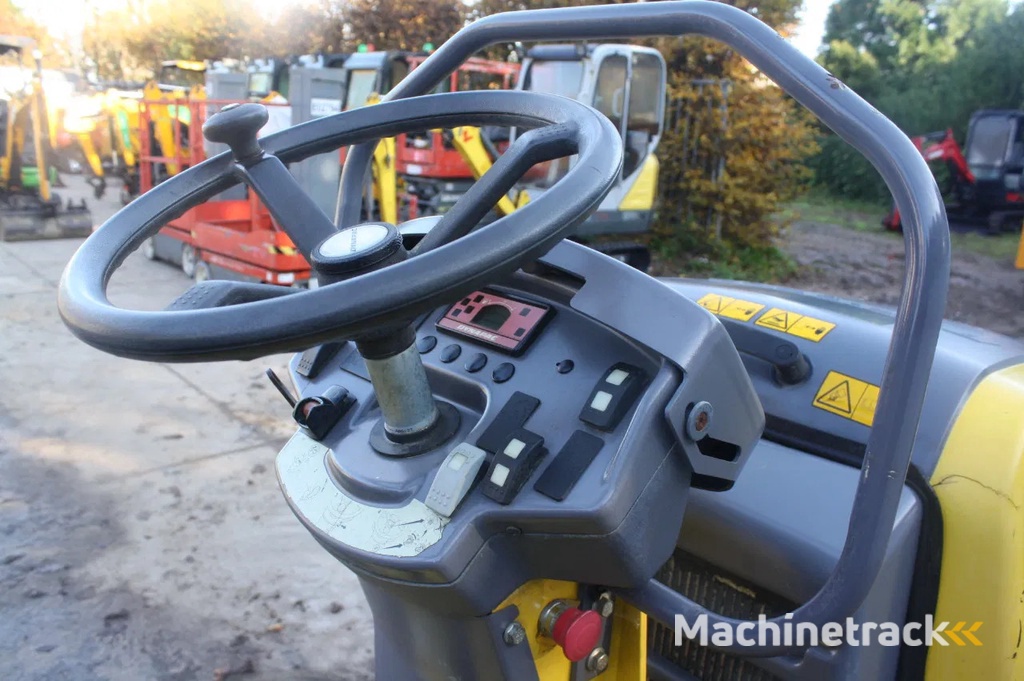 Atlas Copco CC800 dynapac tandemwals 796H wals sn16540