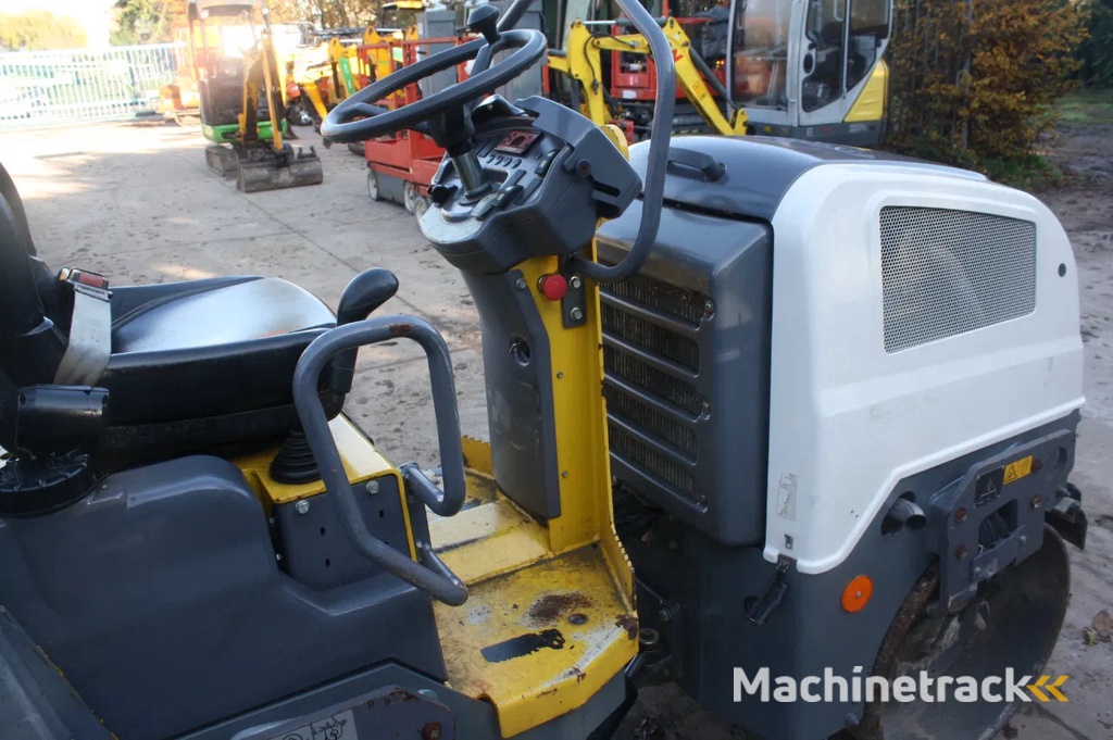 Atlas Copco CC800 dynapac tandemwals 421H wals