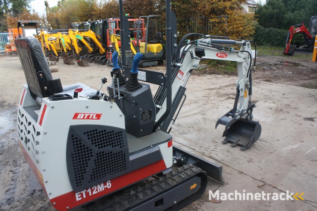 Takeuchi BTLL Et12 minigraver demo graafmachine